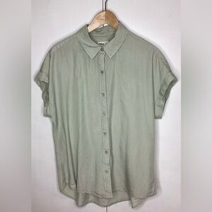 Tilley pale green pin striped, summer, button down shirt. Lg, lyocel